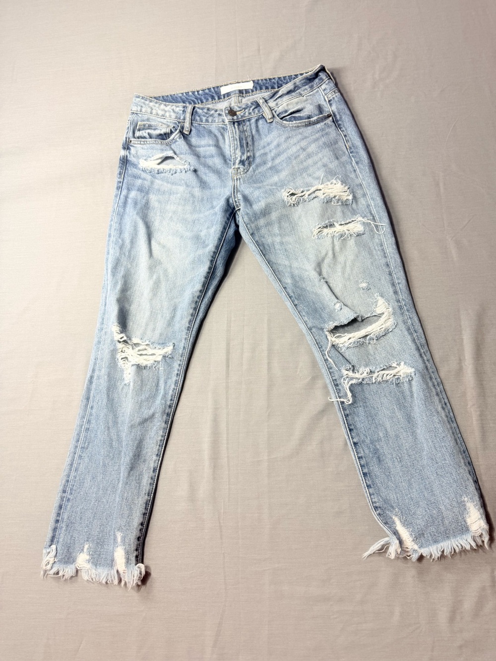 Hidden Jeans Distressed Light Wash Slim Boyfriend Straight Frayed Raw Hem Sz 28